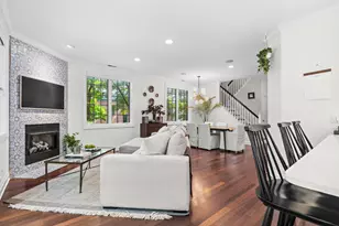 1955 W Barry St, Chicago, IL 60657 - Photo 7