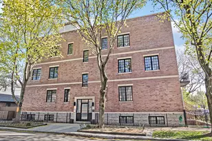 1955 W Barry St, Chicago, IL 60657 - Photo 1