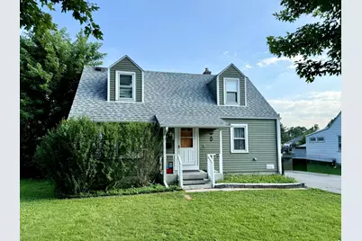 321 E Medill Avenue, Northlake, IL 60164 - Photo 1