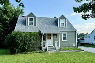321 E Medill Ave, Northlake, IL 60164 - Photo 1