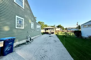 321 E Medill Ave, Northlake, IL 60164 - Photo 23