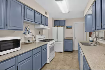 4218 Seeley Avenue, Downers Grove, IL 60515 - Photo 9