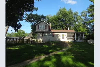 111 Millard Avenue, Fox River Grove, IL 60021 - Photo 1