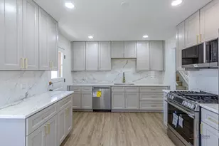308 Wheeling Ave, Wheeling, IL 60090 - Photo 9
