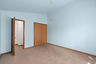 677 Silver Creek Rd, Woodstock, IL 60098 - Photo 21