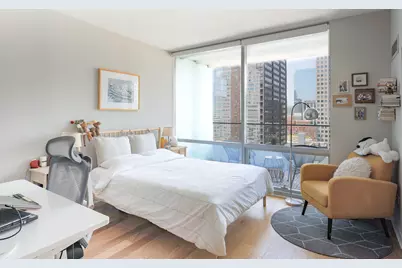 8 E Randolph Street #2706, Chicago, IL 60601 - Photo 13