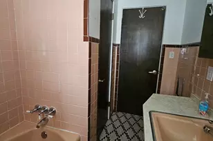 573 Gordon Ave, Calumet City, IL 60409 - Photo 11