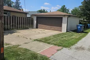 573 Gordon Ave, Calumet City, IL 60409 - Photo 3
