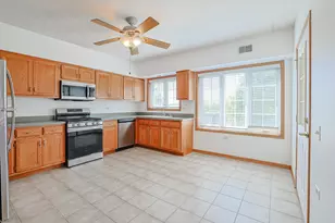 11545 Settlers Pond Way, Orland Park, IL 60467 - Photo 9