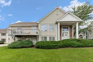 320 Rosebud Ct, Bolingbrook, IL 60440 - Photo 1