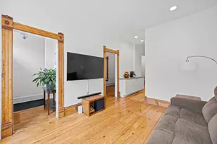 2024 W Superior St, Chicago, IL 60612 - Photo 7