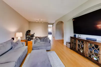1195 Georgetown Way, Vernon Hills, IL 60061 - Photo 11
