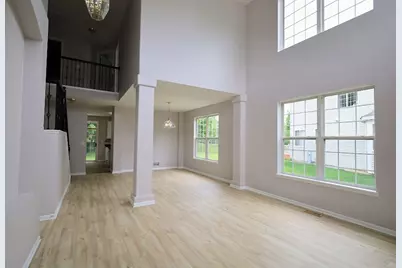 771 S Sienna Drive, Round Lake, IL 60073 - Photo 5