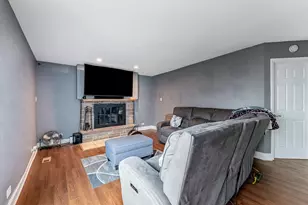 9144 S Utica Ave, Evergreen Park, IL 60805 - Photo 9