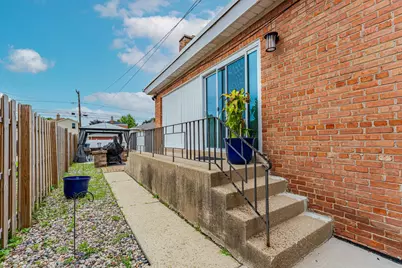 9144 S Utica Avenue, Evergreen Park, IL 60805 - Photo 27