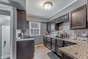 9144 S Utica Ave, Evergreen Park, IL 60805 - Photo 11