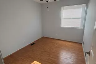 1184 E Candlenut Ln, Palatine, IL 60074 - Photo 5