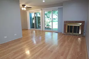 1546 Williamsburg Dr, Schaumburg, IL 60193 - Photo 9