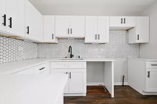 [Address not provided], Hazel Crest, IL 60429 - Photo 11