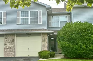 16026 Bormet Dr, Tinley Park, IL 60477 - Photo 1