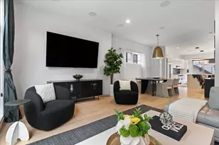2109 W Race Ave, Chicago, IL 60612 - Photo 3