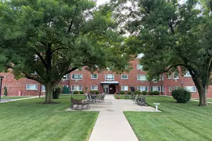 222 Madison St, Joliet, IL 60435 - Photo 5