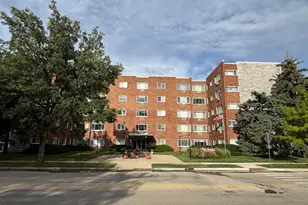 222 Madison St, Joliet, IL 60435 - Photo 3