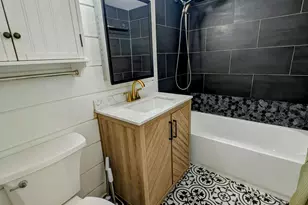 9907 W 58th St, Countryside, IL 60525 - Photo 5