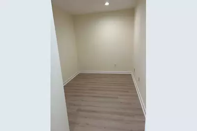 5746 N Milwaukee Avenue, Chicago, IL 60646 - Photo 9