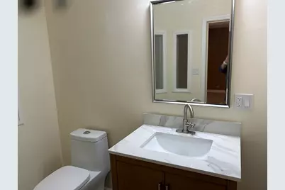 5746 N Milwaukee Avenue, Chicago, IL 60646 - Photo 7