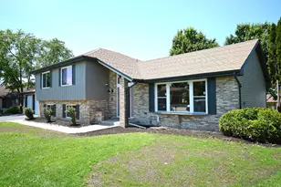 18628 Becker Terrace, Country Club Hills, IL 60478 - Photo 3