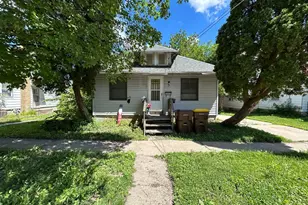 244 W Homer St, Freeport, IL 61032 - Photo 1