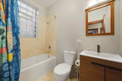 212 E 44th Street #3, Chicago, IL 60653 - Photo 15