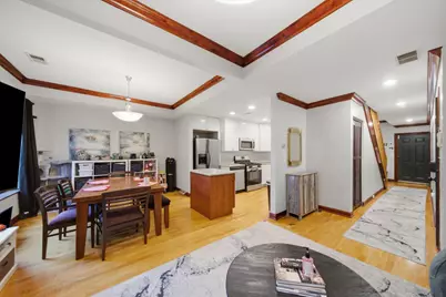 212 E 44th Street #3, Chicago, IL 60653 - Photo 3