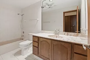 160 Fairfield Way, Bloomingdale, IL 60108 - Photo 25