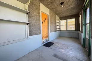 637 Crosat St, Lasalle, IL 61301 - Photo 7
