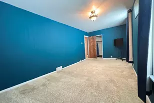 637 Crosat St, Lasalle, IL 61301 - Photo 11