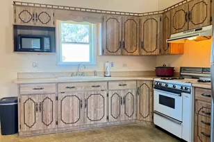 637 Crosat St, Lasalle, IL 61301 - Photo 15