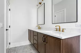 1728 N Sawyer Ave, Chicago, IL 60647 - Photo 17