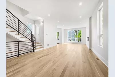 1728 N Sawyer Avenue #Front, Chicago, IL 60647 - Photo 5