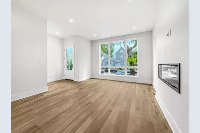 1728 N Sawyer Avenue #Front, Chicago, IL 60647 - Photo 3