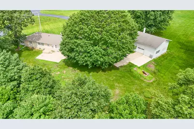 1742 Wolverine Road, Dixon, IL 61021 - Photo 43