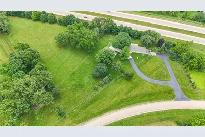 1742 Wolverine Road, Dixon, IL 61021 - Photo 5