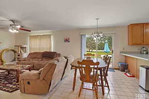 2164 W Waterford Ct, Round Lake, IL 60073 - Photo 9