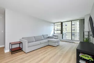 2740 N Pine Grove Ave, Chicago, IL 60614 - Photo 7