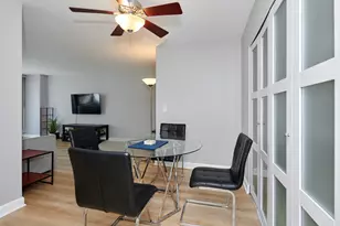 2740 N Pine Grove Ave, Chicago, IL 60614 - Photo 17