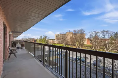 6443 Clarendon Hills Road #402, Willowbrook, IL 60527 - Photo 13