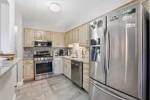 6443 Clarendon Hills Rd, Willowbrook, IL 60527 - Photo 5