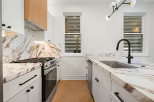 3329 N Whipple St, Chicago, IL 60618 - Photo 9