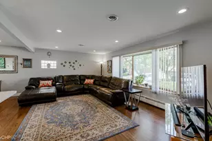 120 Concord Dr, Melrose Park, IL 60160 - Photo 5